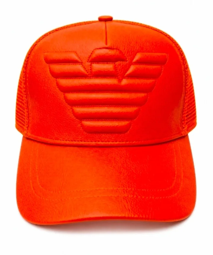 Caps
